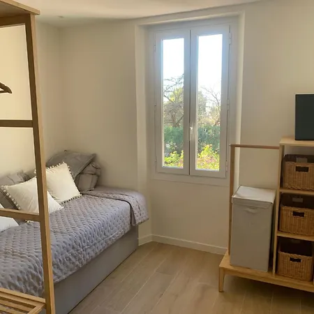 Hébergement de vacances 55m2 Charmante Maison Mitoyenne, Jardin, Parking Cannes